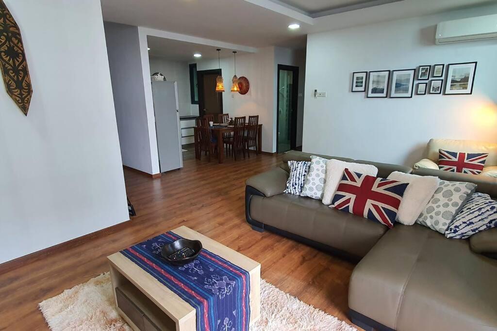 Vivacity Jazz Suites 2 New Cozy Home Lv8 Kuching Exterior foto